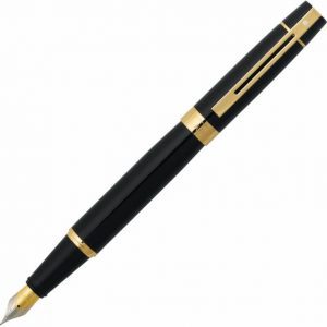 9325 Sheaffer Glossy Black Gold Tono Trim Fountain Pen Sh300